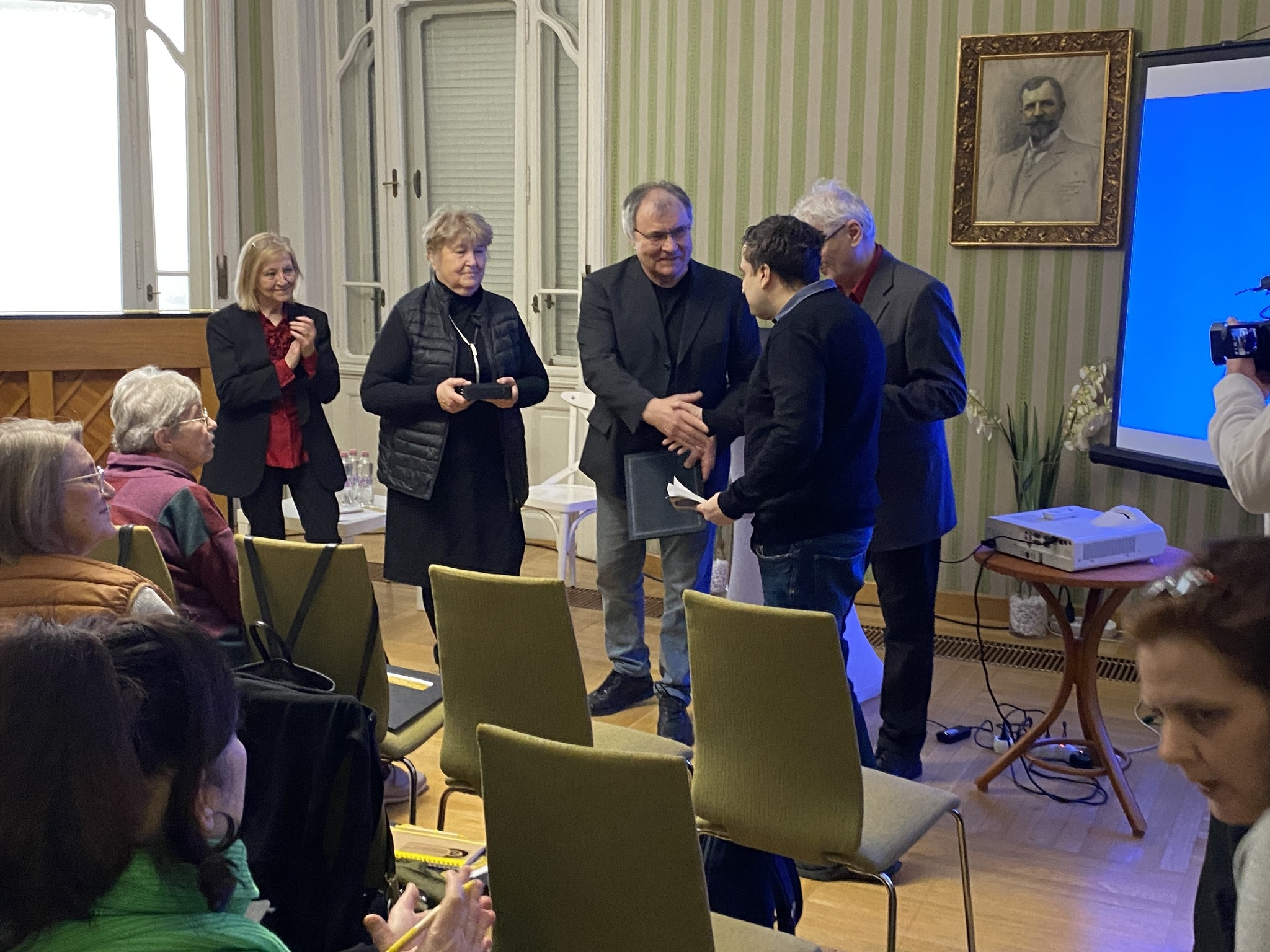 634688972_1646113774188922_83157936774556585_n